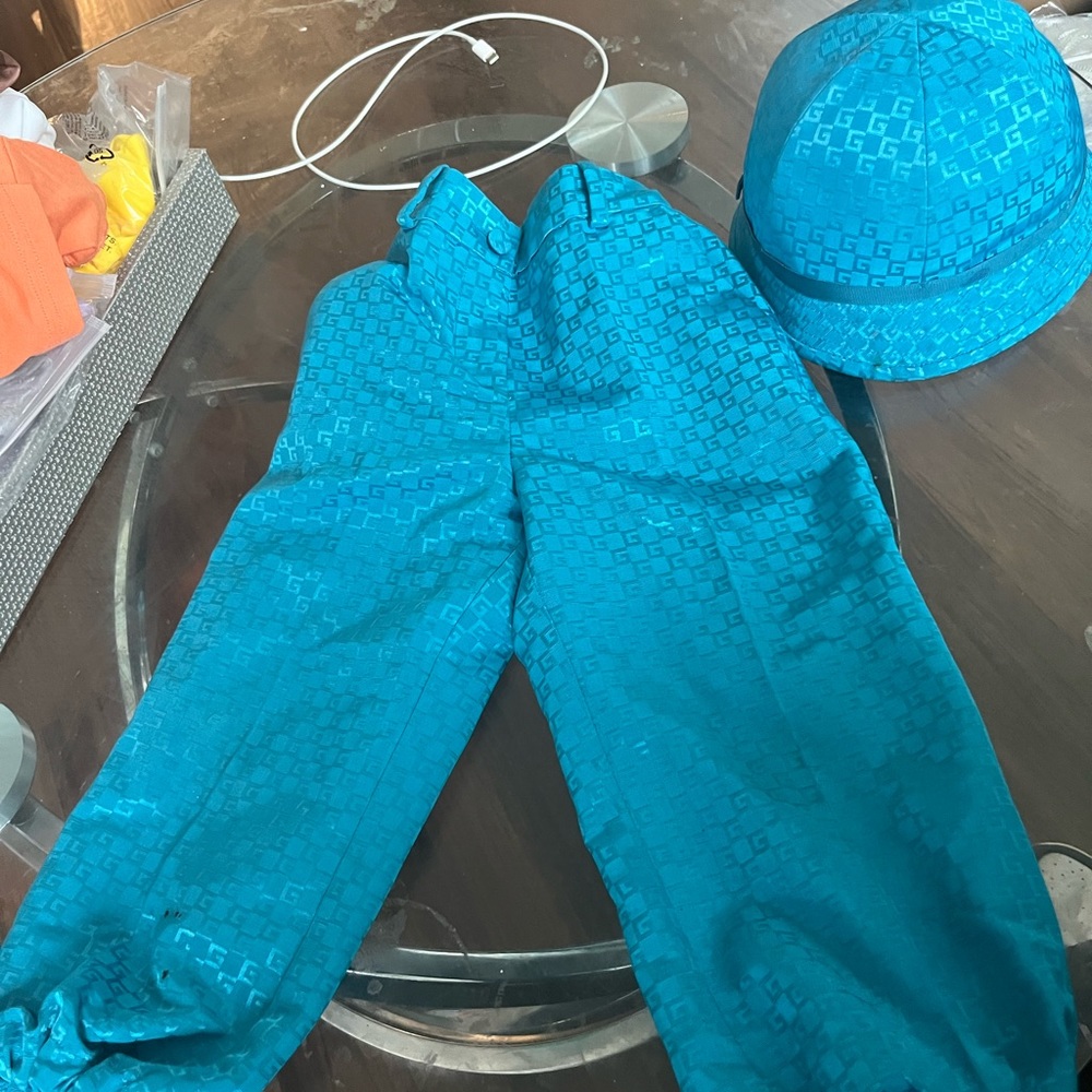 GUCCI HAT & PANTS